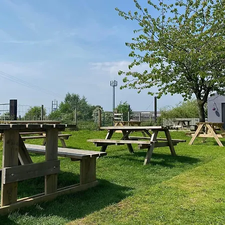 Old Red House 호텔 서스크